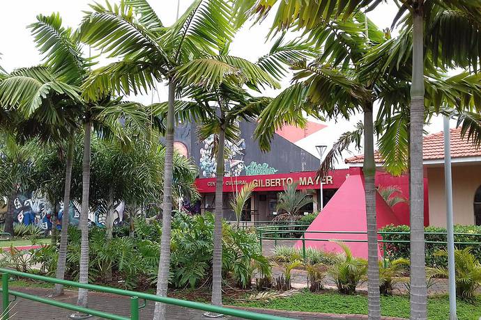 Centro Cultural Gilberto Mayer